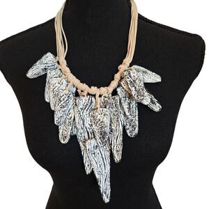 Womens Textured Triangle Cluster Charms Statement Necklace White Brown OS